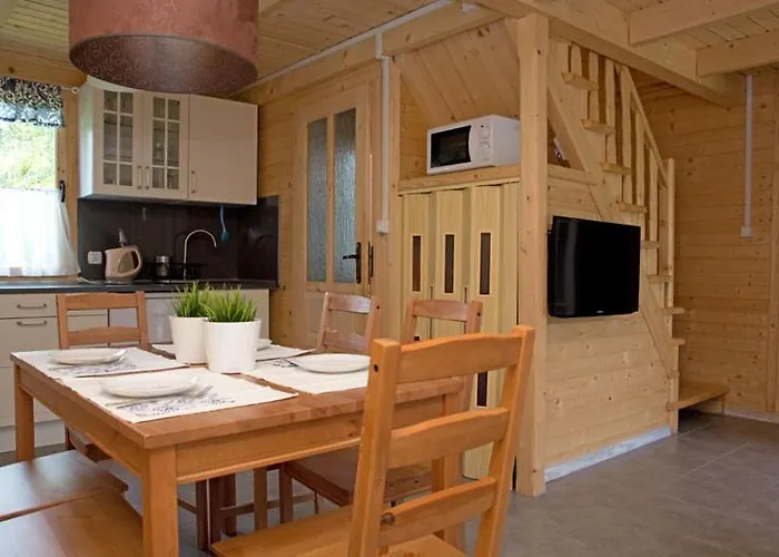 Pod Sosnami Chata Rowy (Pomerania)